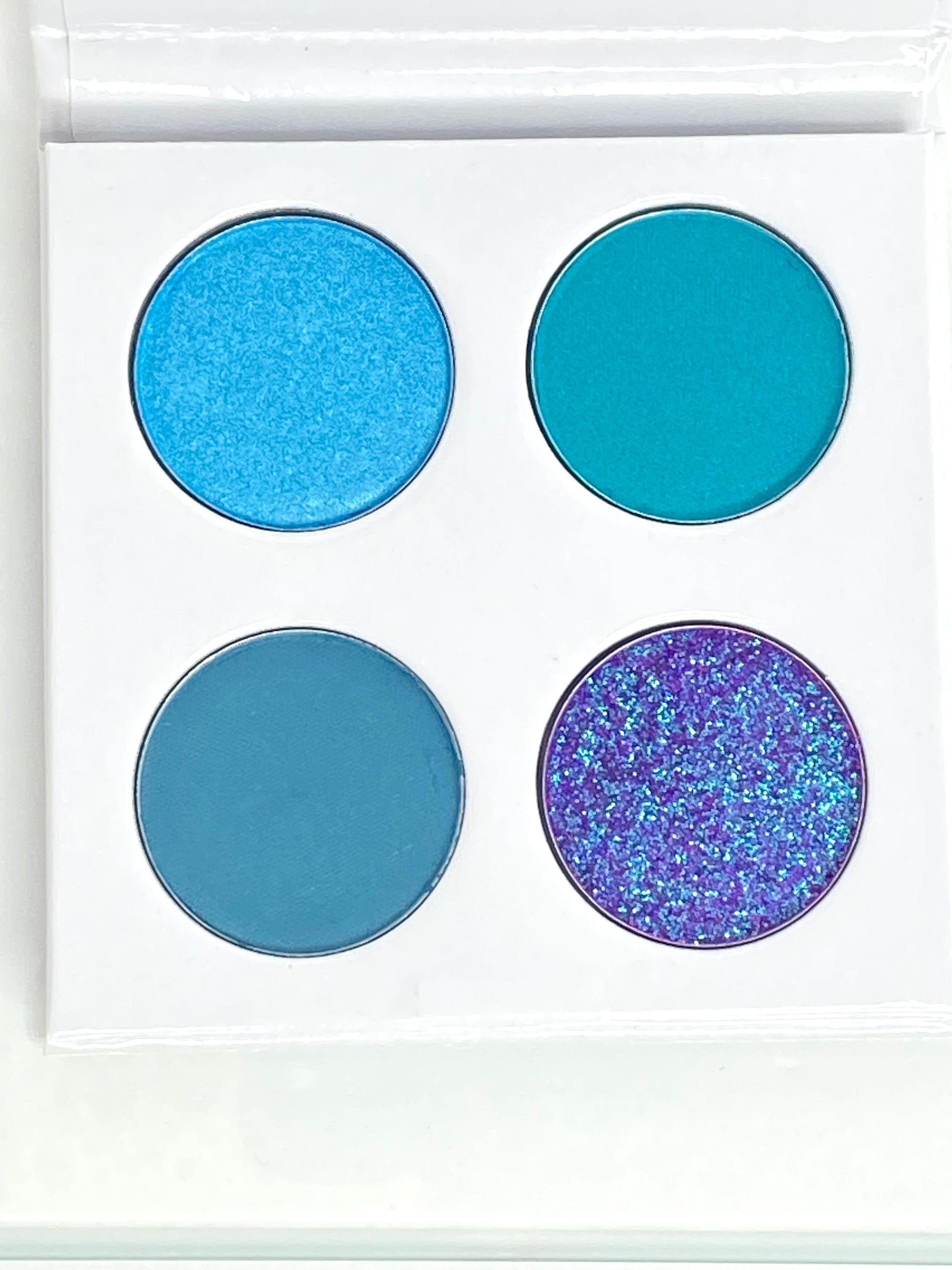 High Pigment Monochromatic Teal Quad Eye shadow Palette