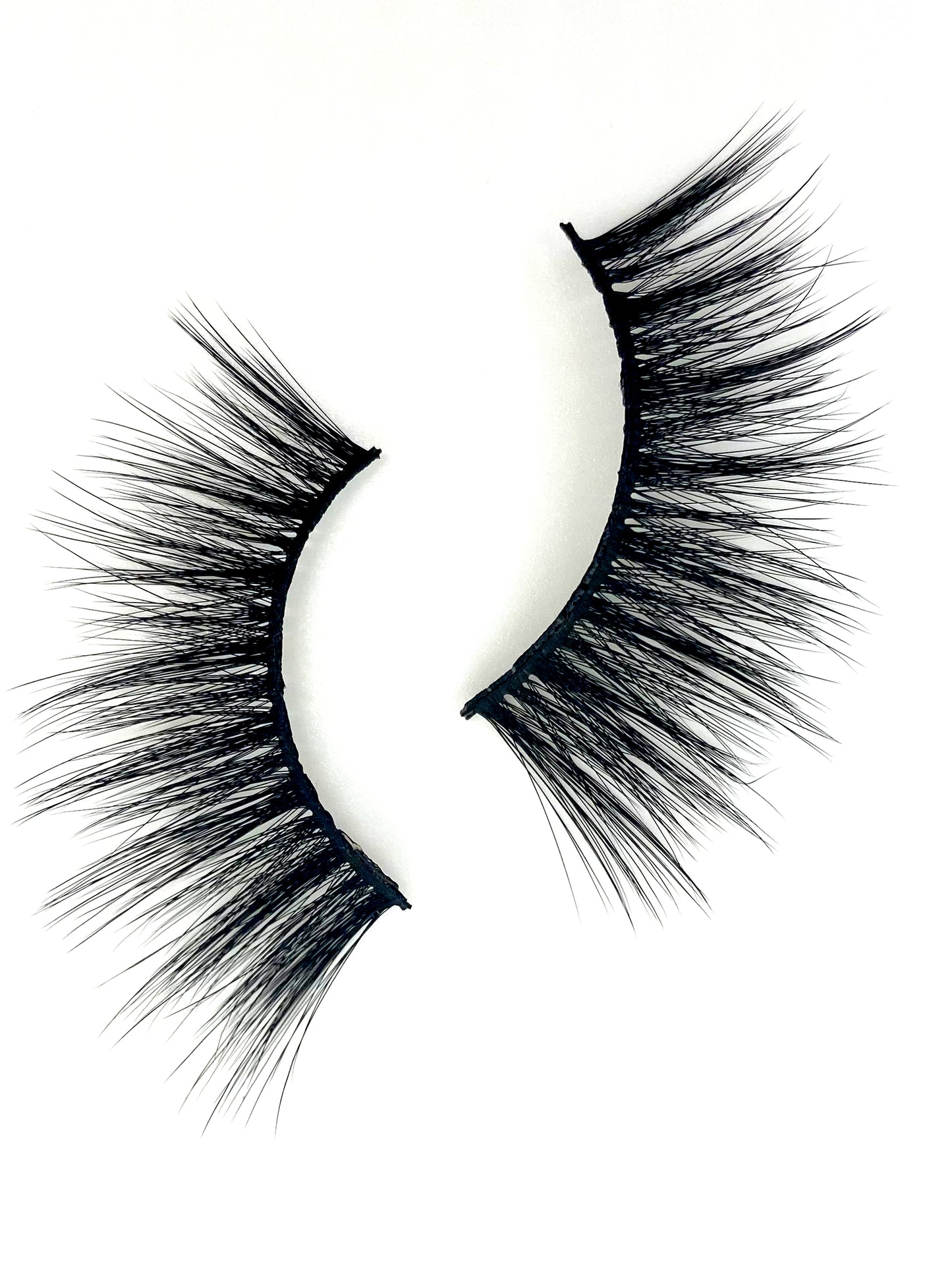 False Lashes Strip Natural Lashes- Rio